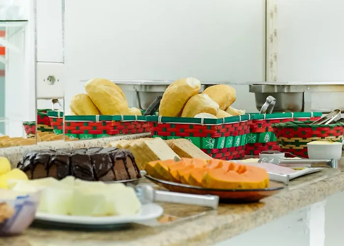 Pousada Entre PraiasPousada Ubatuba